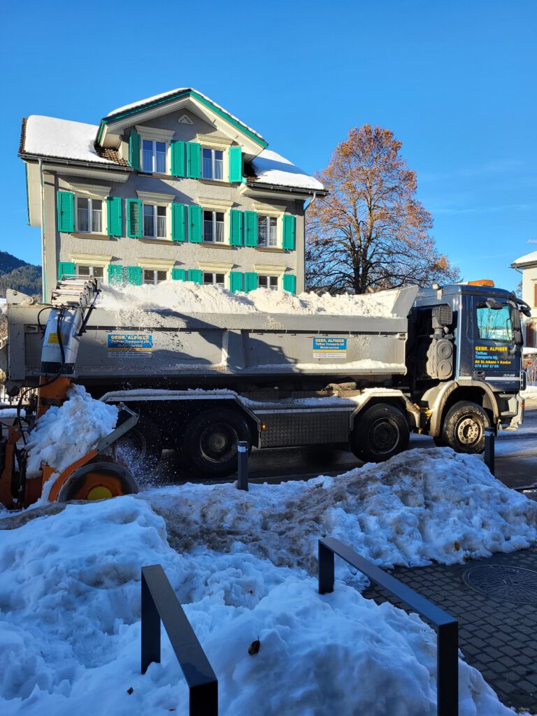 Schneeräumung_Transport