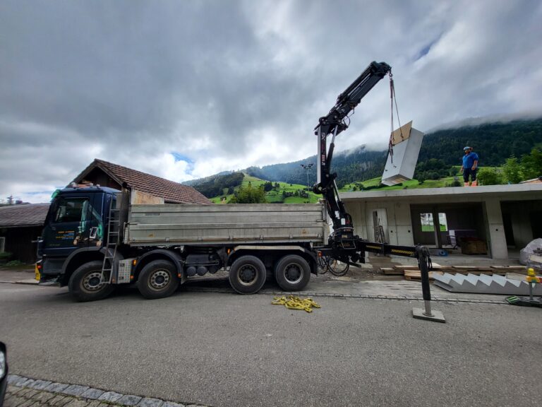 Transport_Kranarbeit_Betonelement (2)